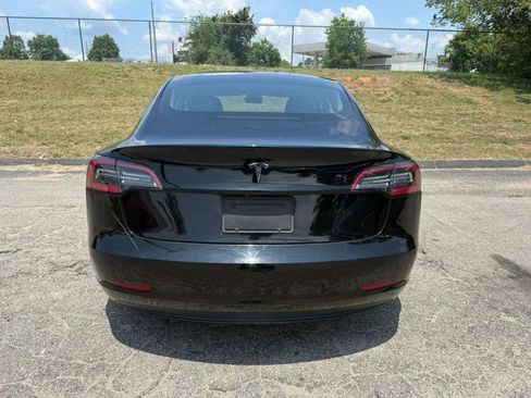 Used 2022 Tesla Model 3 RWD image 5