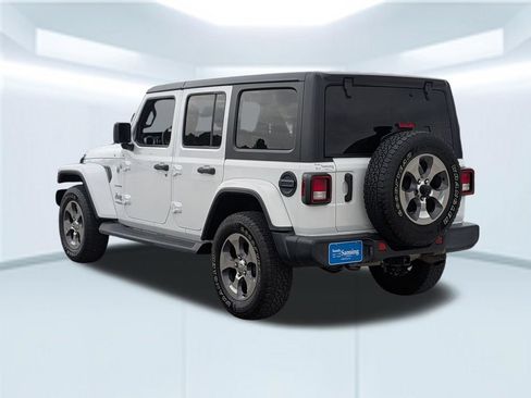 Used 2021 Jeep Wrangler Unlimited Sahara AWD/4WD image 3