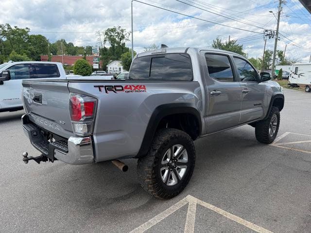 Used 2020 Toyota Tacoma TRD Off-Road AWD/4WD image 4