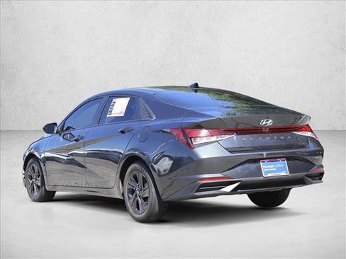 Certified 2021 Hyundai Elantra SEL FWD image 7