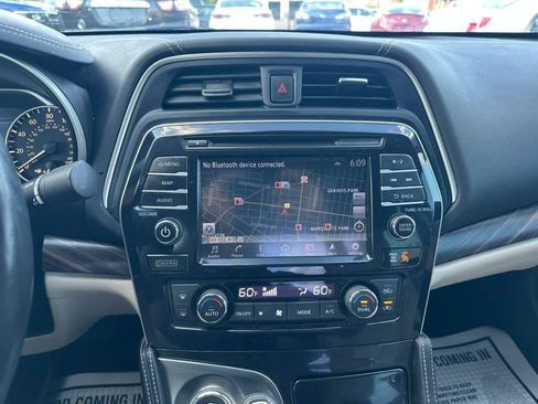 Used 2016 Nissan Maxima Platinum FWD image 16