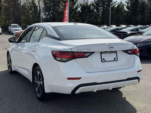Used 2022 Nissan Sentra SV w/ Trunk Package image 7
