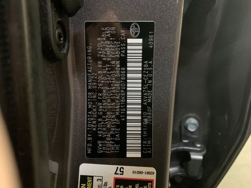 Used 2023 Toyota Camry SE w/ Blackout Package (TMS) image 33