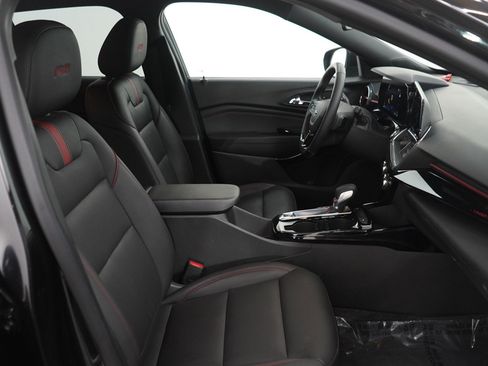 Used 2024 Chevrolet Trax RS image 10