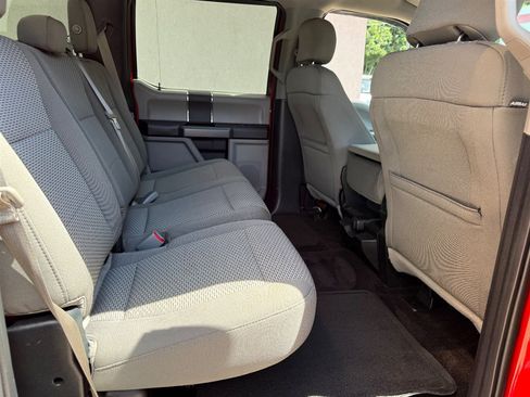 Used 2017 Ford F150 XLT AWD/4WD image 5