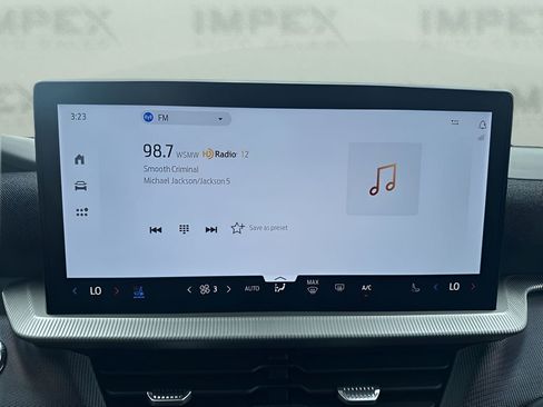 Used 2025 Ford Explorer ST image 19