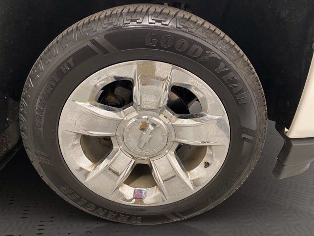 Used 2018 Chevrolet Silverado 1500 LTZ Z71 w/ LTZ Plus Package AWD/4WD image 35