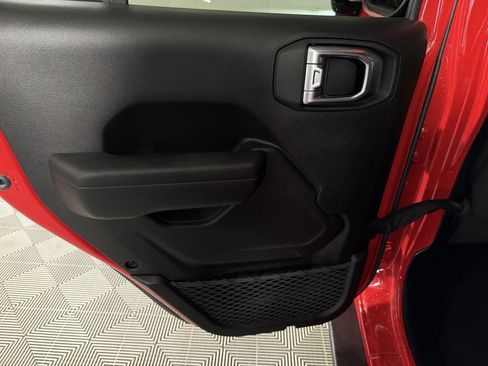 Certified 2023 Jeep Wrangler Unlimited w/ 8.4" Radio Group image 26