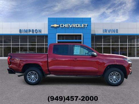 Used 2023 Chevrolet Colorado LT w/ LT Convenience Package II image 9