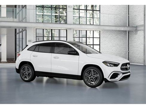 New 2026 Mercedes-Benz GLA 250 4MATIC image 13