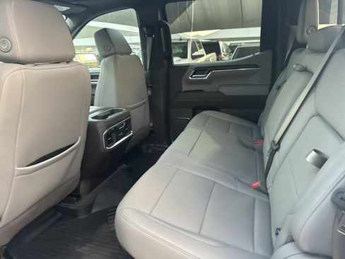 Certified 2024 GMC Sierra 1500 SLT image 7