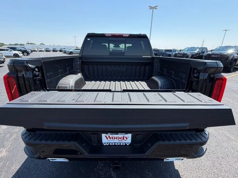 New 2026 GMC Sierra 1500 Denali AWD/4WD image 9