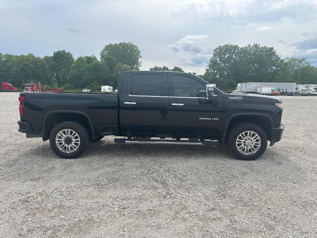Used 2021 Chevrolet Silverado 2500 High Country w/ Z71 Off-Road Package AWD/4WD image 3
