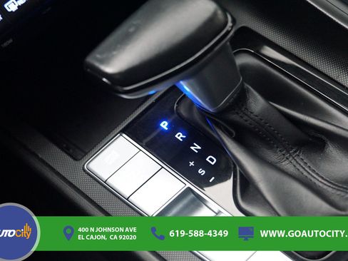 Used 2021 Hyundai Elantra Limited FWD image 25