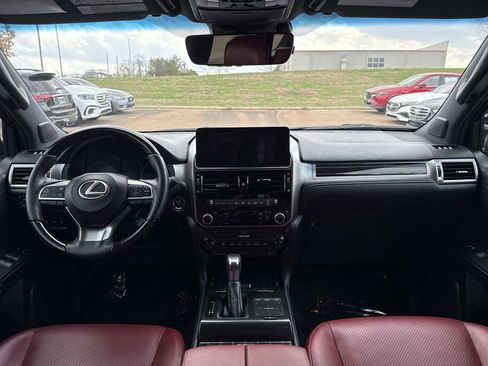 Used 2023 Lexus GX 460 Luxury w/ Accessory Package image 19