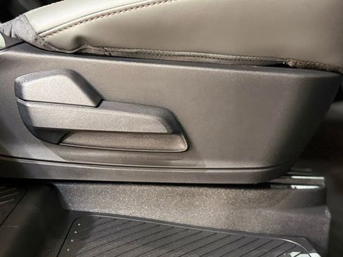 New 2026 Ford Explorer Active w/ Active Comfort Package AWD/4WD image 70