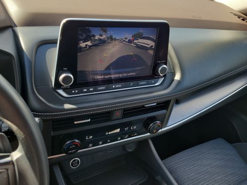 Certified 2023 Nissan Rogue SV AWD/4WD image 25