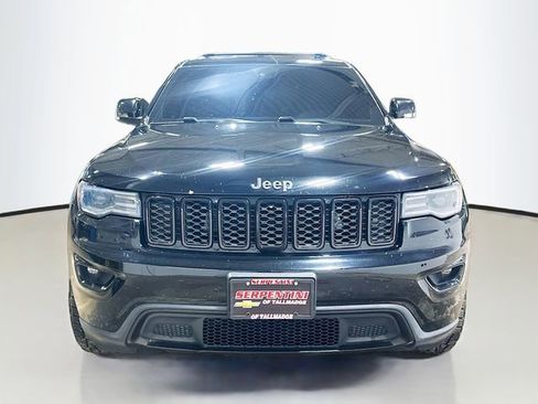 Used 2018 Jeep Grand Cherokee Limited w/ Luxury Group II image 3