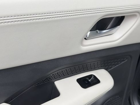 Certified 2023 Nissan Ariya FWD image 27