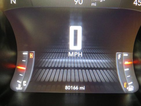 Used 2019 Dodge Challenger R/T image 19