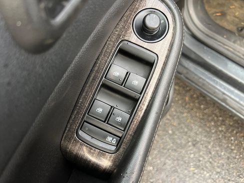 Used 2014 Chevrolet Malibu LT image 21