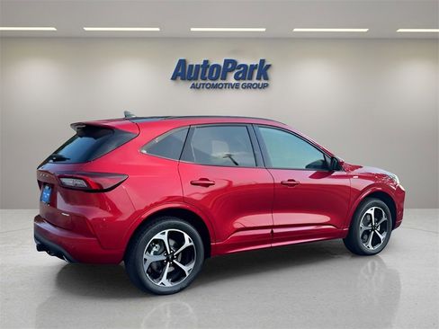 Used 2024 Ford Escape ST-Line Select w/ Tech Pack #2 image 10