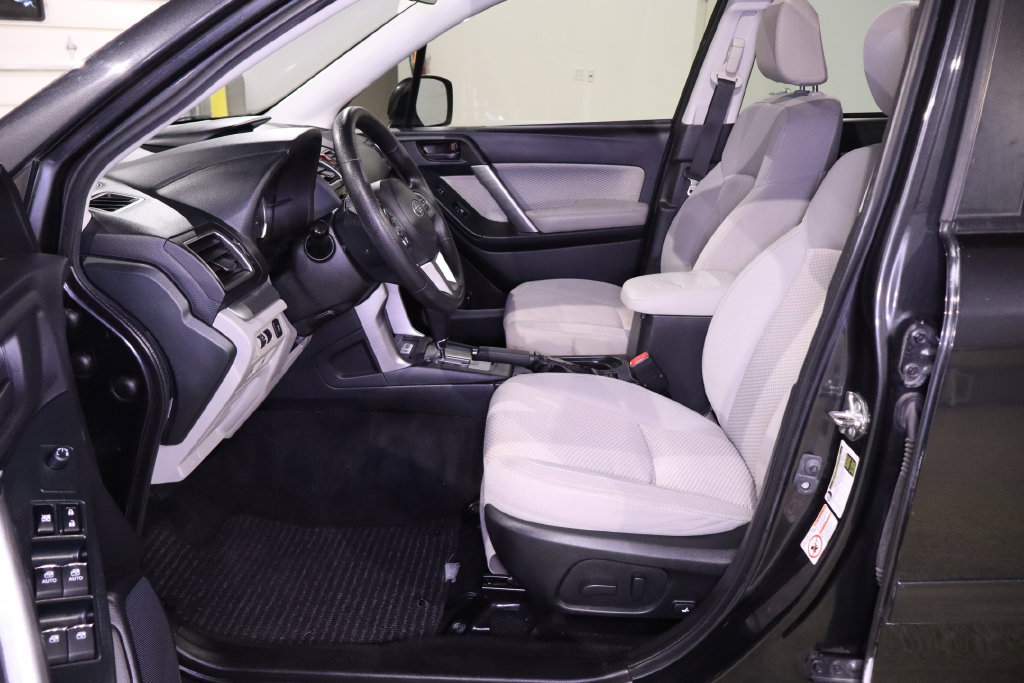 Used 2018 Subaru Forester 2.5i Premium w/ All-Weather Package AWD/4WD image 30