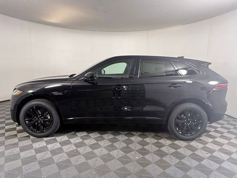 New 2025 Jaguar F-PACE R-Dynamic S image 4