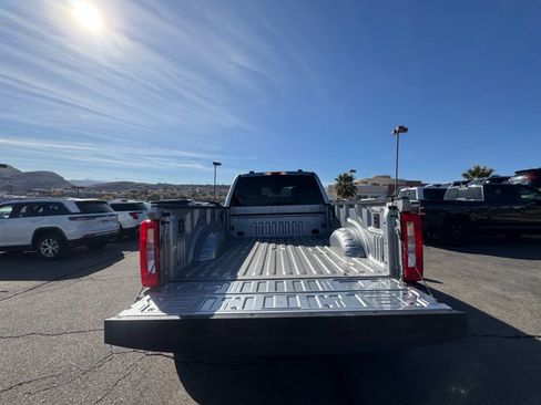 Used 2024 Ford F350 XLT image 4