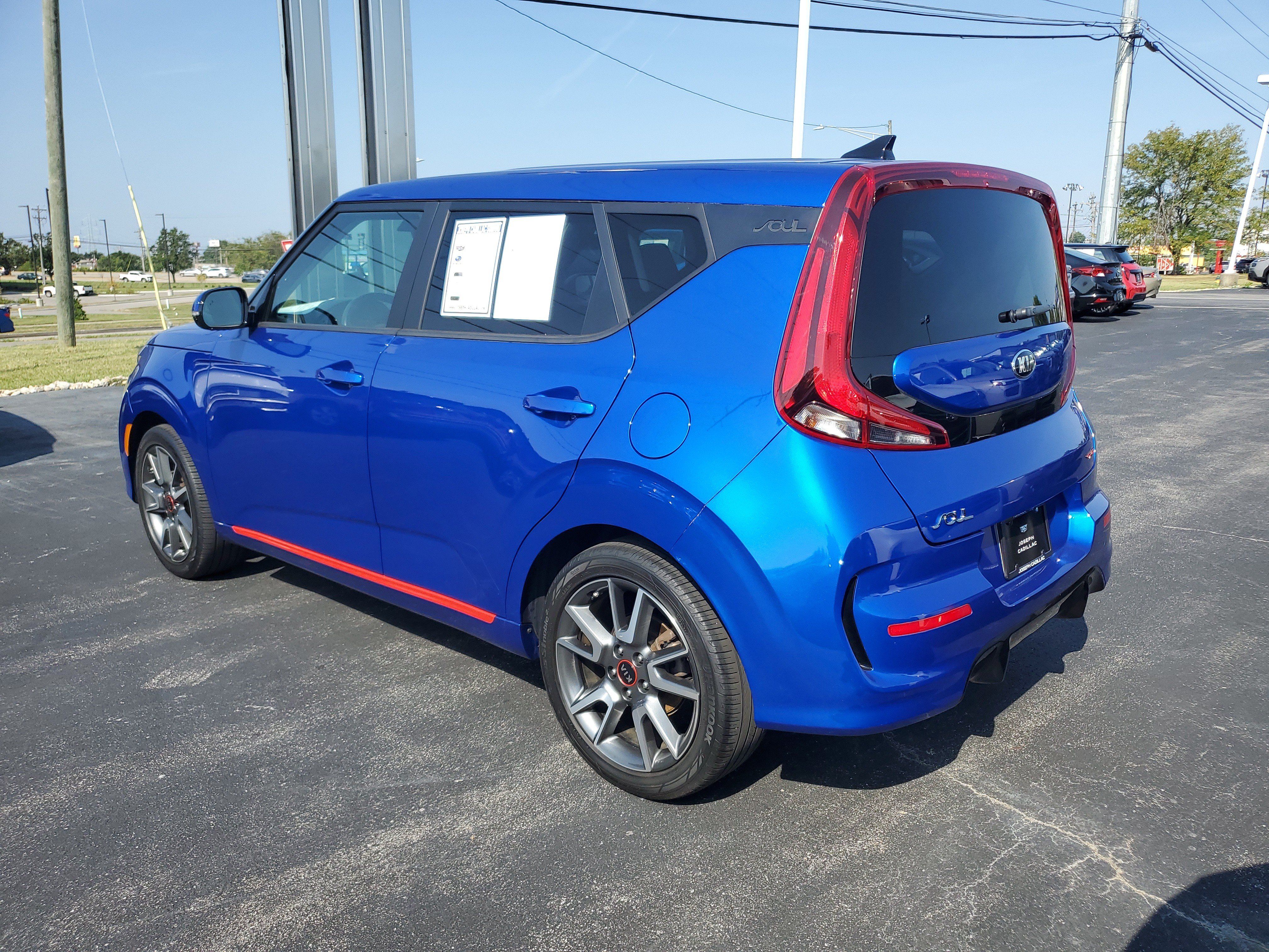 Used 2021 Kia Soul GT-Line FWD image 2