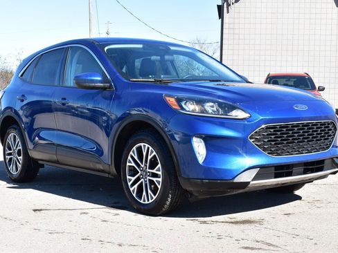 Used 2022 Ford Escape SEL image 3