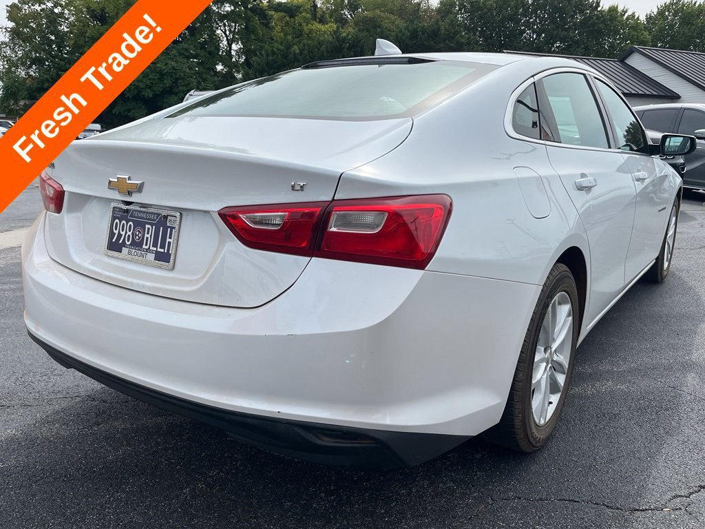 Used 2016 Chevrolet Malibu LT w/ Leather Package FWD image 11