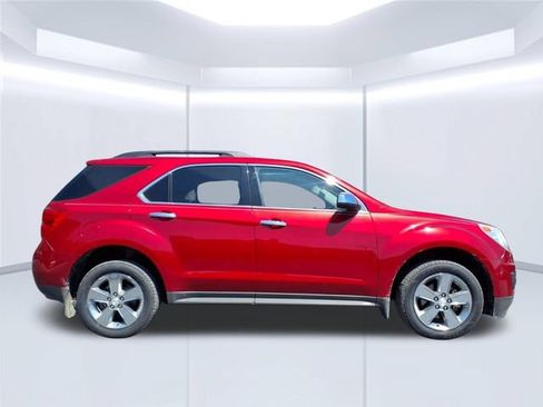 Used 2015 Chevrolet Equinox LT FWD image 2