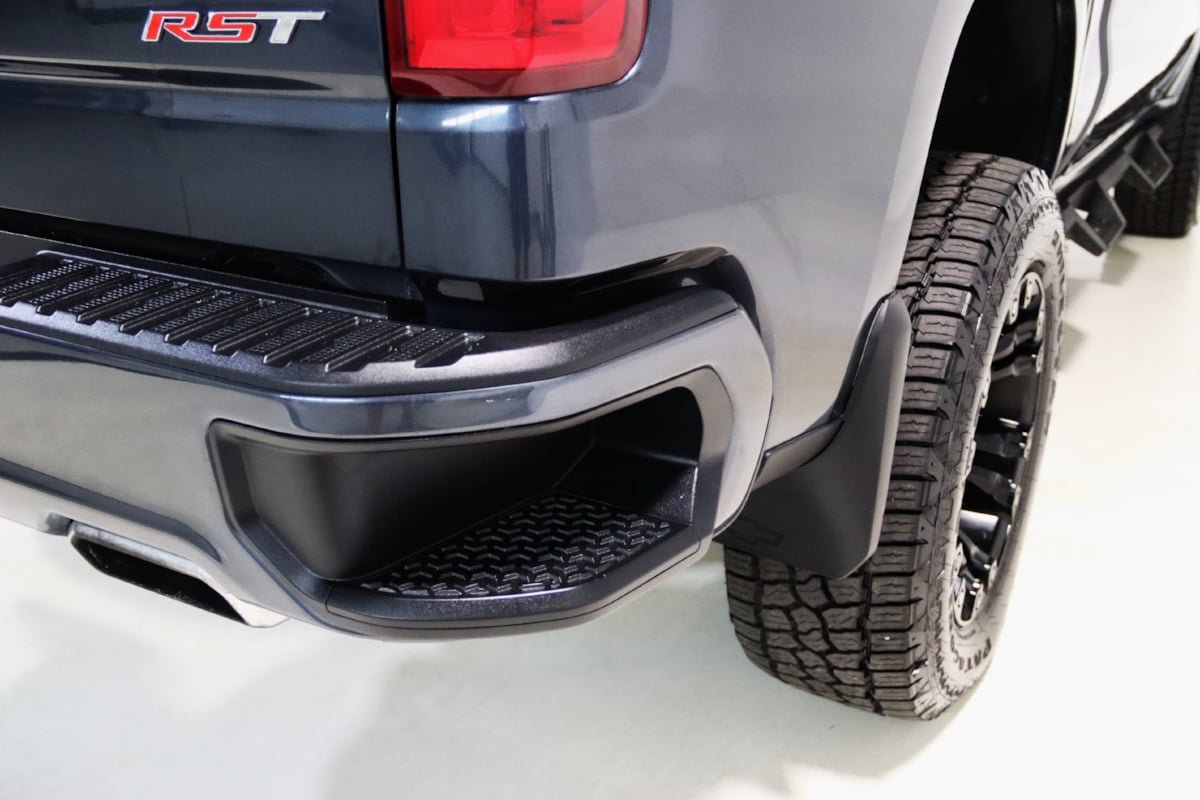 Used 2019 Chevrolet Silverado 1500 RST AWD/4WD image 16