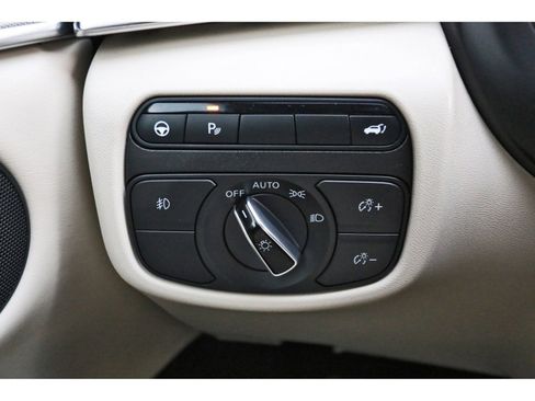 Used 2022 INFINITI QX50 Luxe image 22