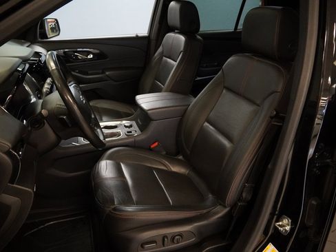 Certified 2023 Chevrolet Traverse RS w/ LPO, Floor Liner Package image 16