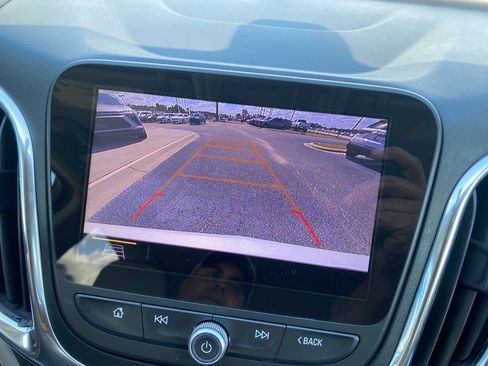 Used 2019 Chevrolet Equinox Premier image 7