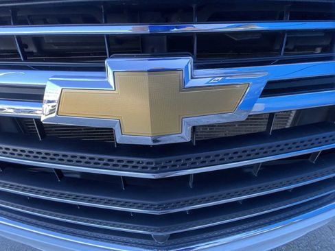 Used 2021 Chevrolet Traverse Premier image 30