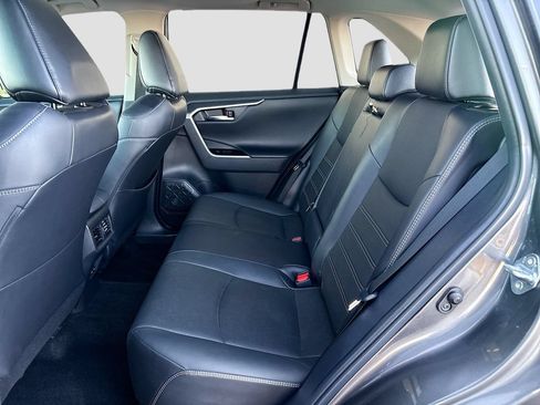 Used 2022 Toyota RAV4 Limited AWD/4WD image 21