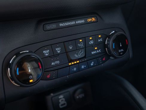 Used 2024 Ford Bronco Sport Outer Banks w/ Tech Package image 43