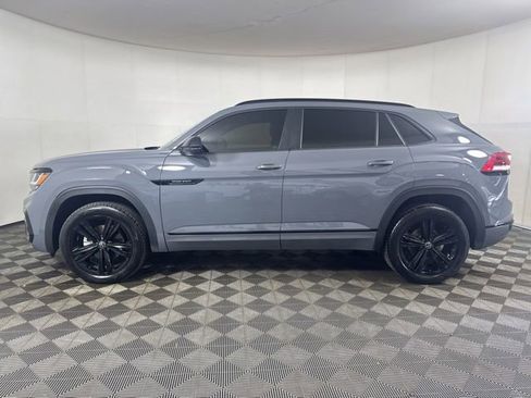 Used 2022 Volkswagen Atlas Cross Sport SEL R-Line AWD/4WD image 7