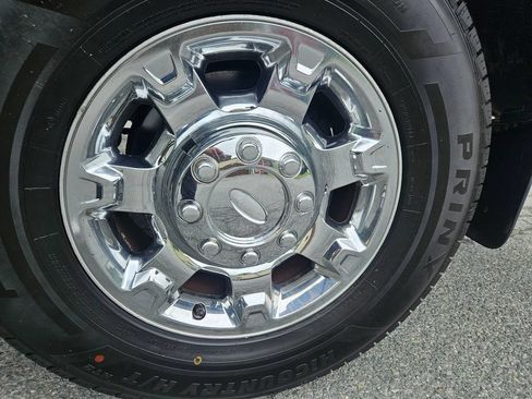 Used 2013 Ford F250 XLT w/ XLT Premium Pkg AWD/4WD image 23