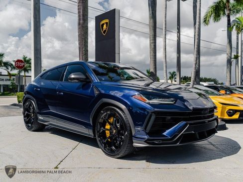 Used 2024 Lamborghini Urus Performante AWD/4WD image 8