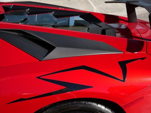 Used 2016 Lamborghini Aventador LP 750-4 Superveloce image 12