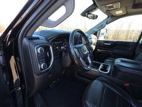 Used 2022 GMC Sierra 2500 Denali w/ Denali Ultimate Package image 16