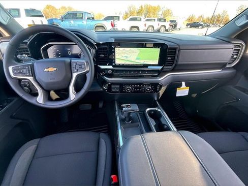 New 2026 Chevrolet Silverado 1500 LT w/ Z71 Off-Road Package image 5