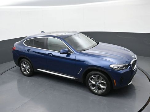 Used 2025 BMW X4 xDrive30i w/ Premium Package image 29