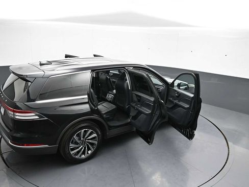 Used 2026 Lincoln Aviator AWD image 49