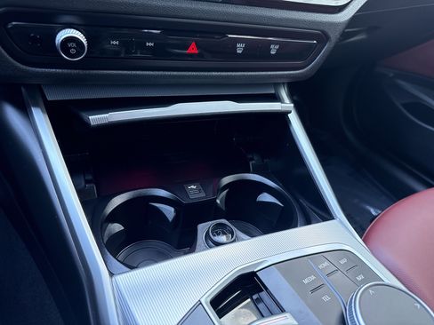 Used 2024 BMW 430i Coupe w/ Convenience Package image 31