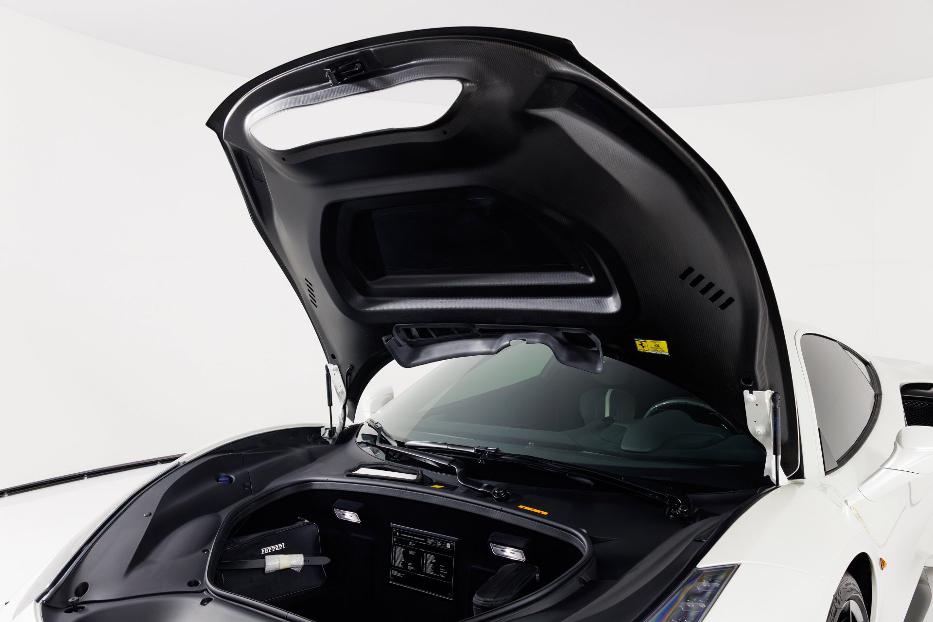 Used 2020 Ferrari 488 Pista Coupe RWD image 43
